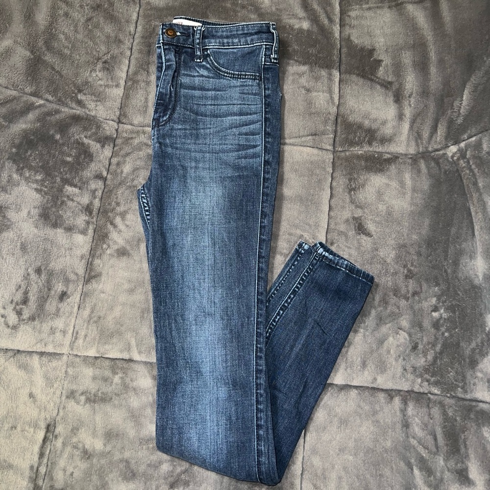 Hollister Jeans.